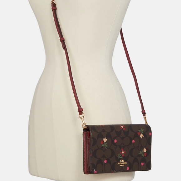 Coach Anna Foldover Clutch Crossbody In Signature Canvas With Heart Petal Print - Picture 4 of 5